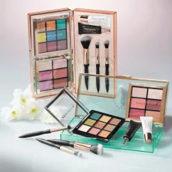 Artistry On-The-Go 8-Piece Beauty Set
