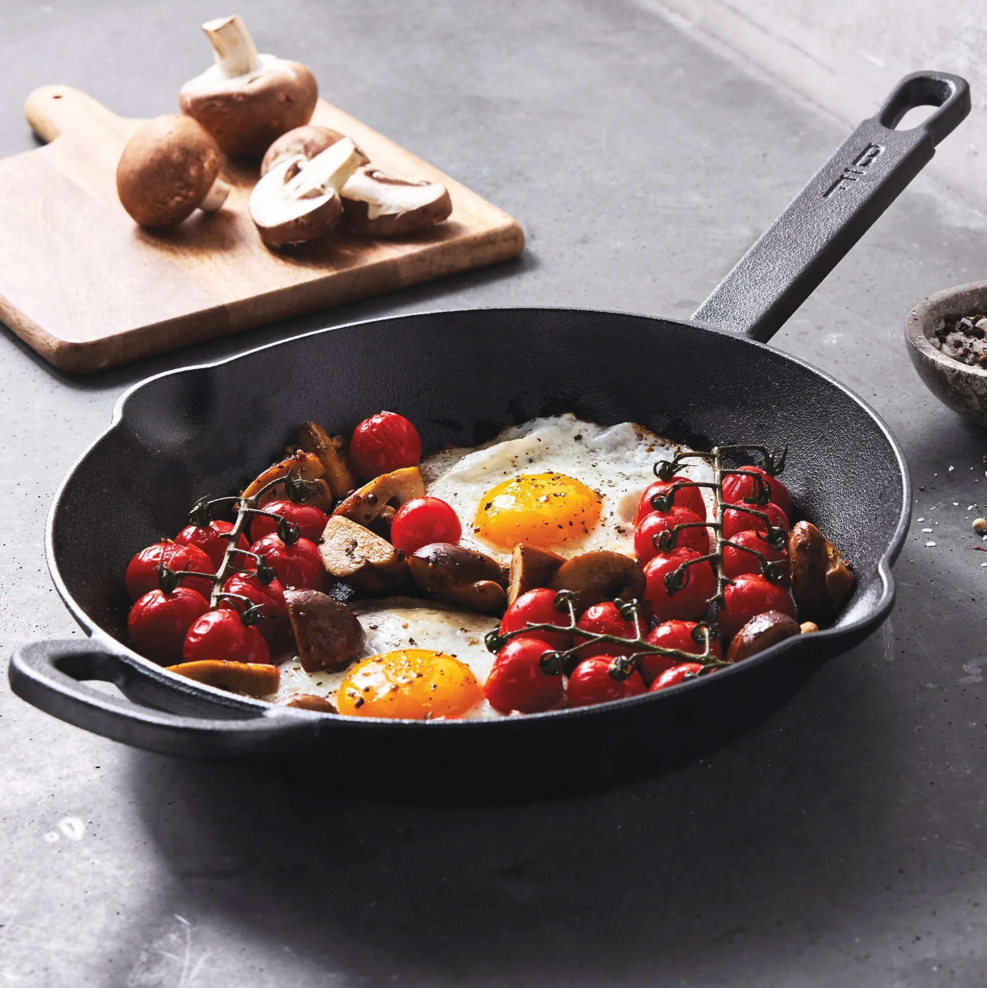 Bobby Flay by GreenPan 10" Cast Iron Fry Pan