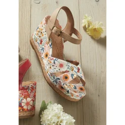 Clarks Chicly Genuine Leather Floral Sandal