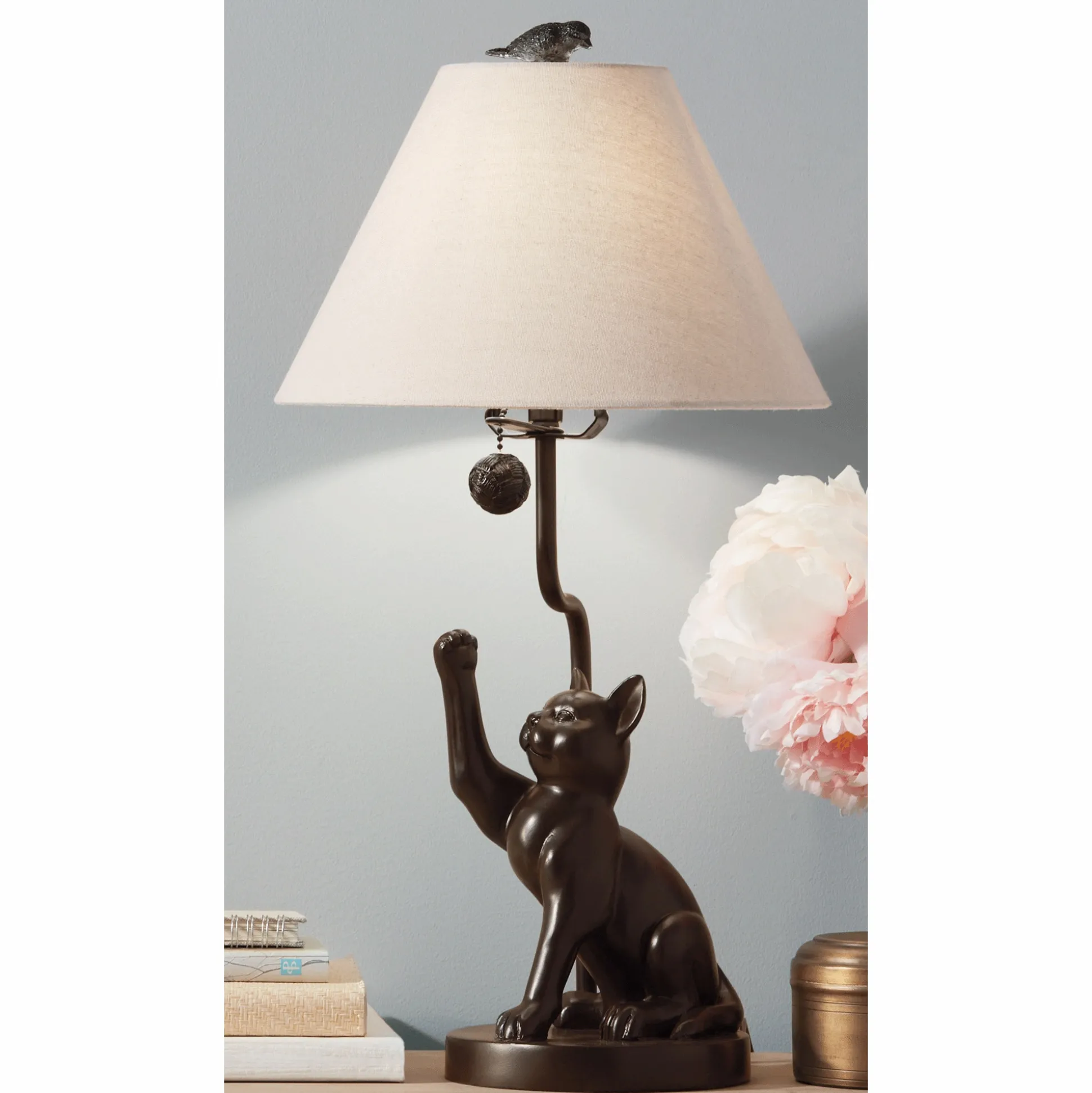 Country Cat Lamp