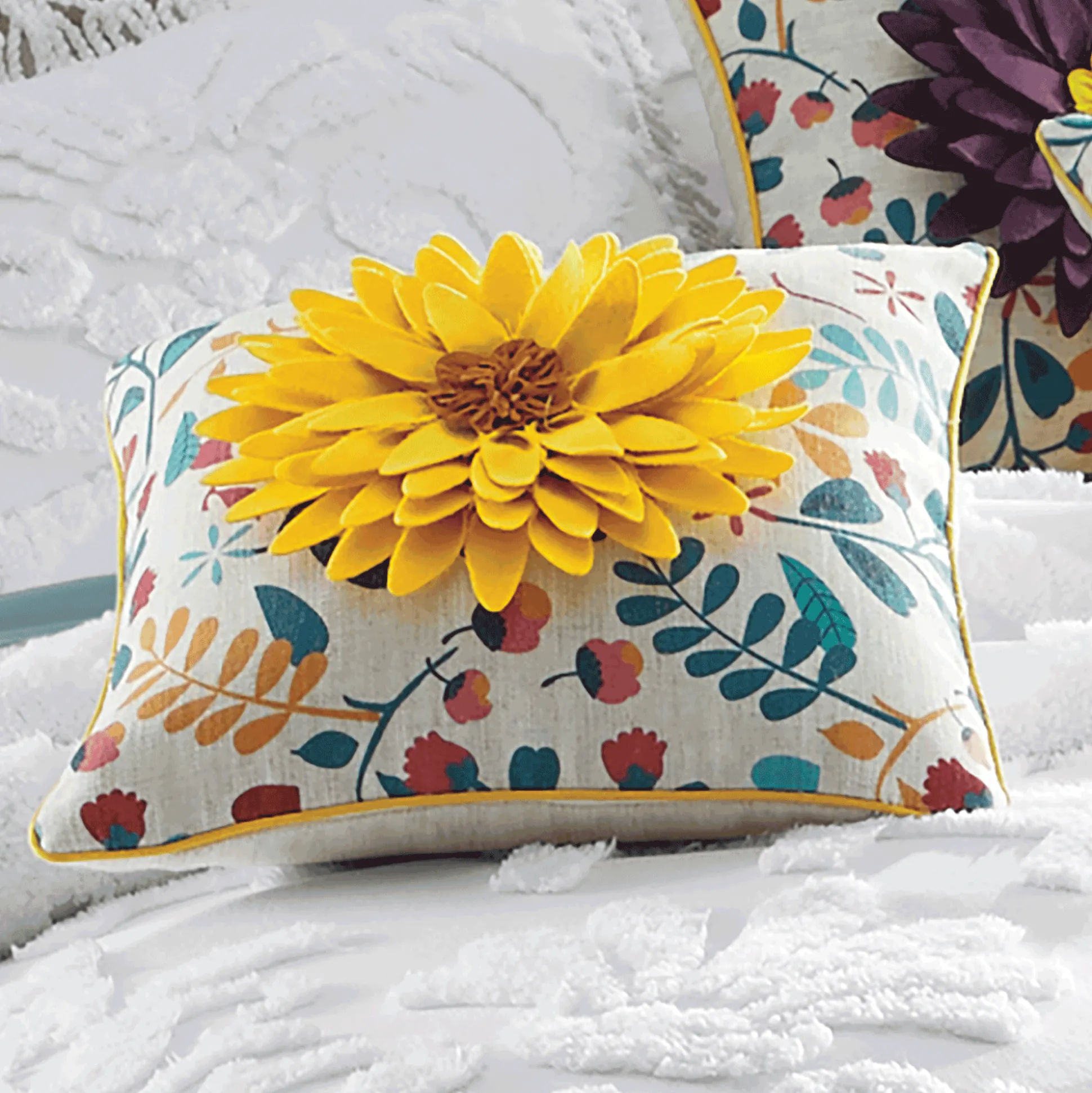 3-D Daisy Pillow Cover