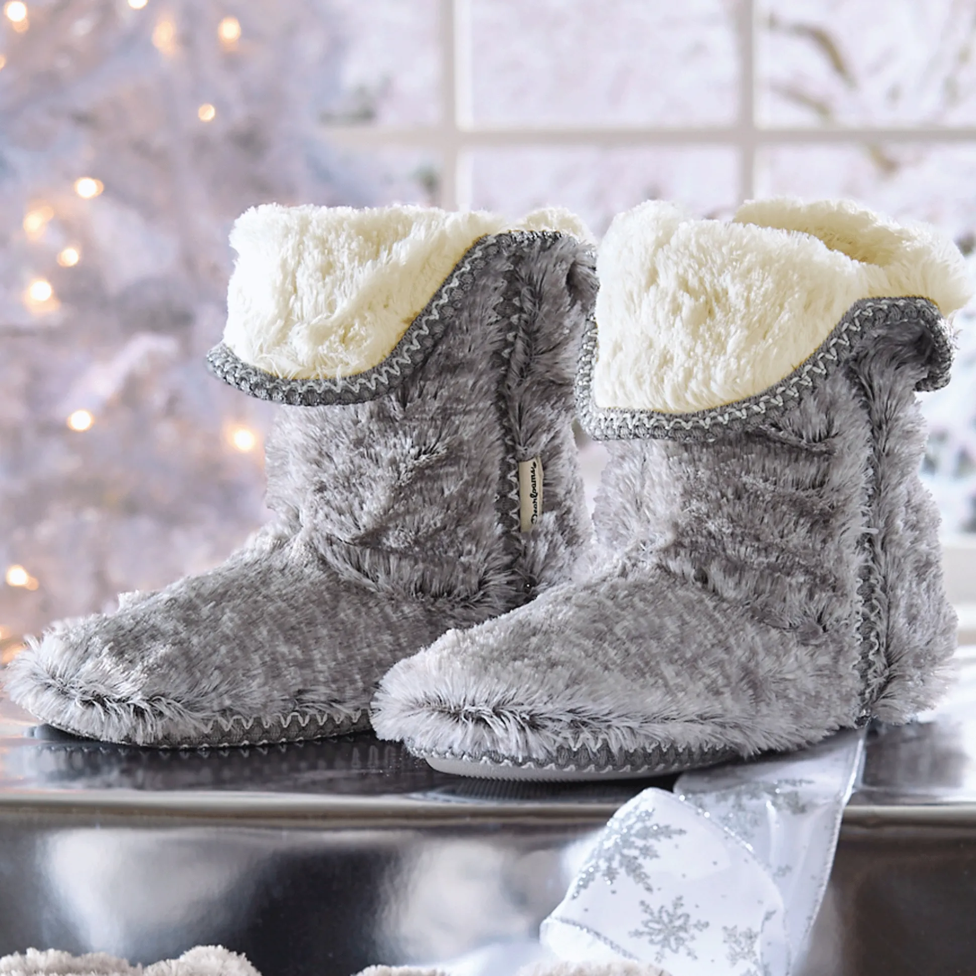 Dearfoams Beth Furry Bootie