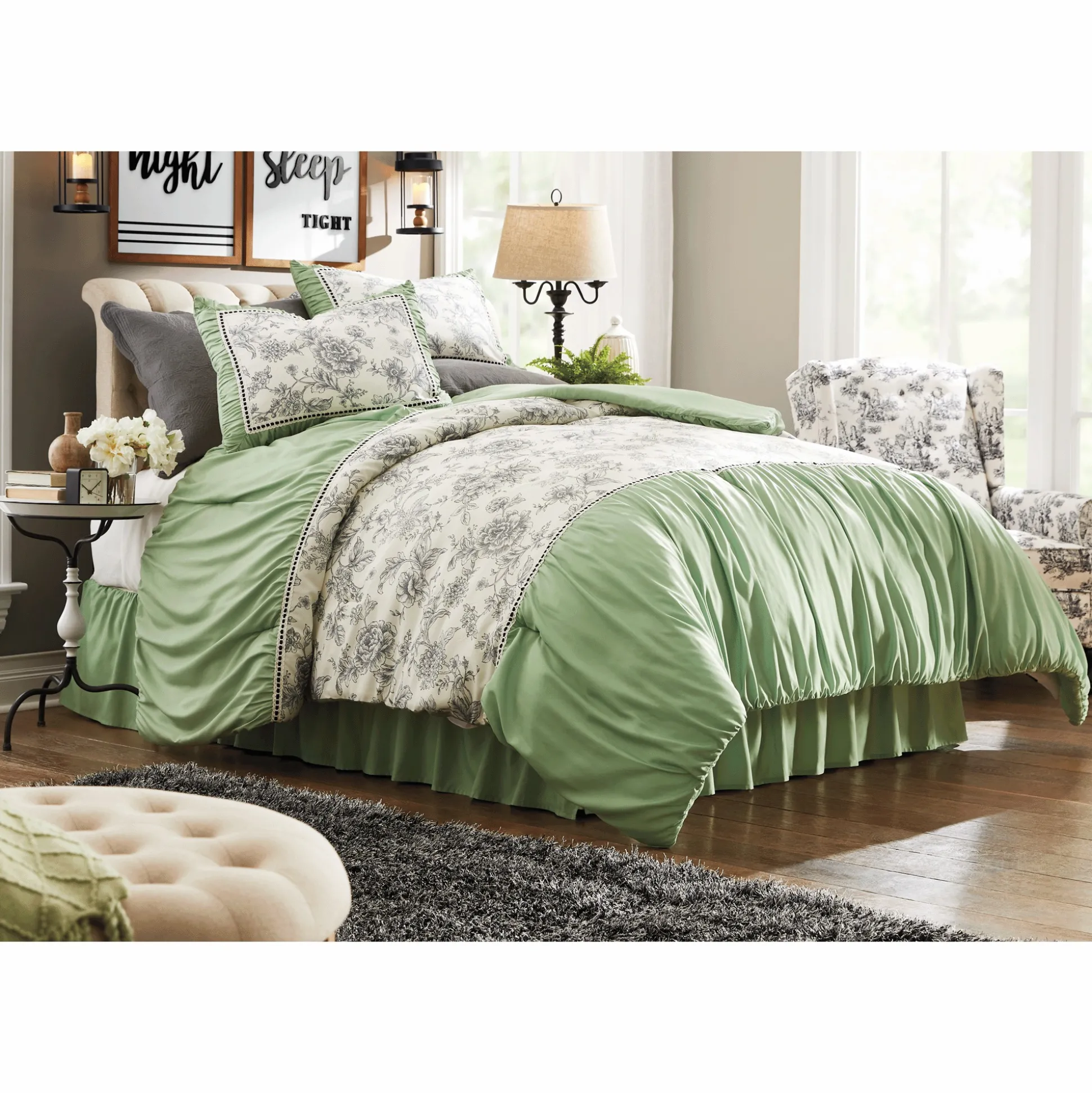Evie 4-Piece Comforter Set