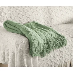 Farmhouse-Style Furniture Throw