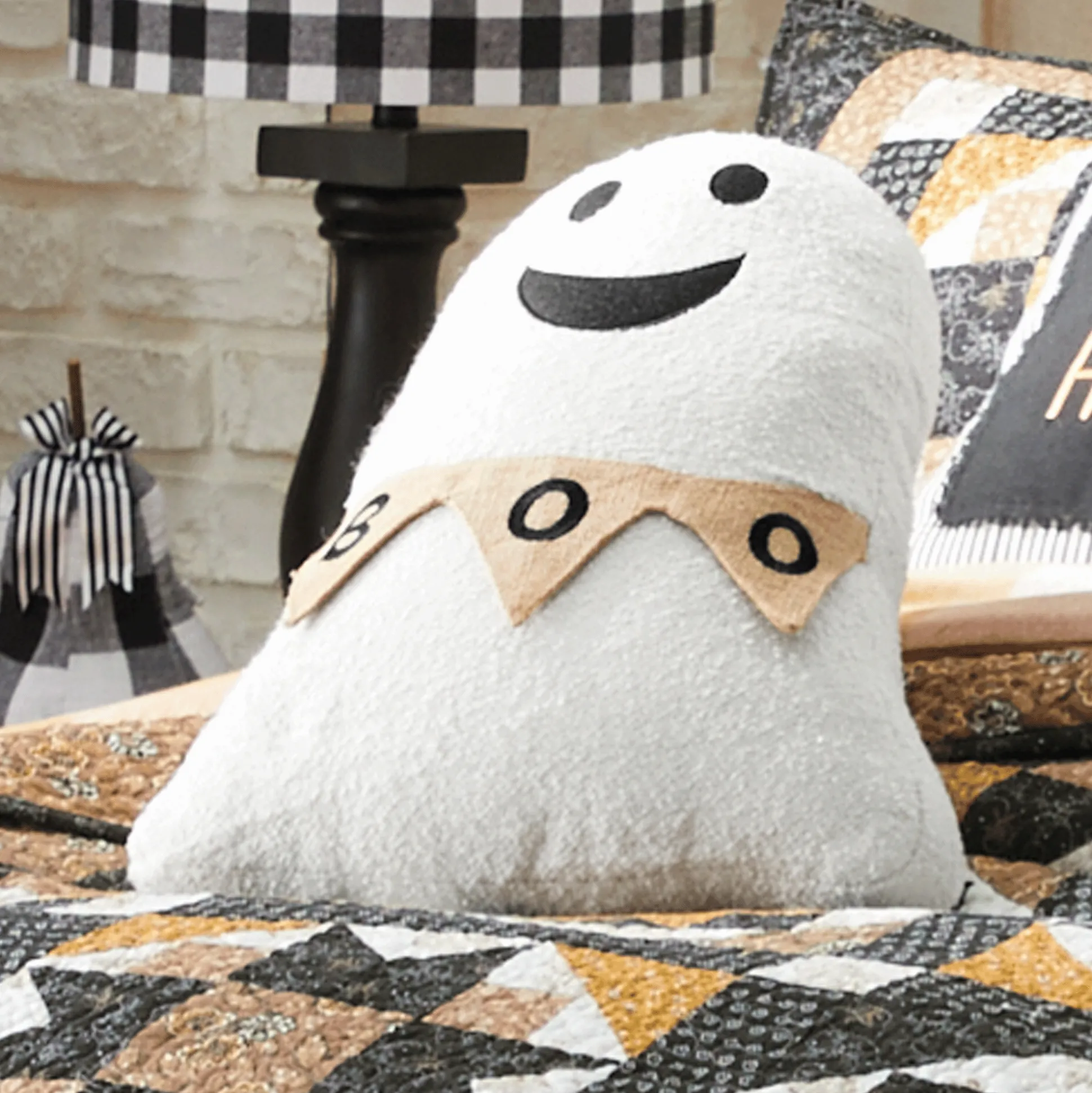 Figural Ghost Burlap Pillow