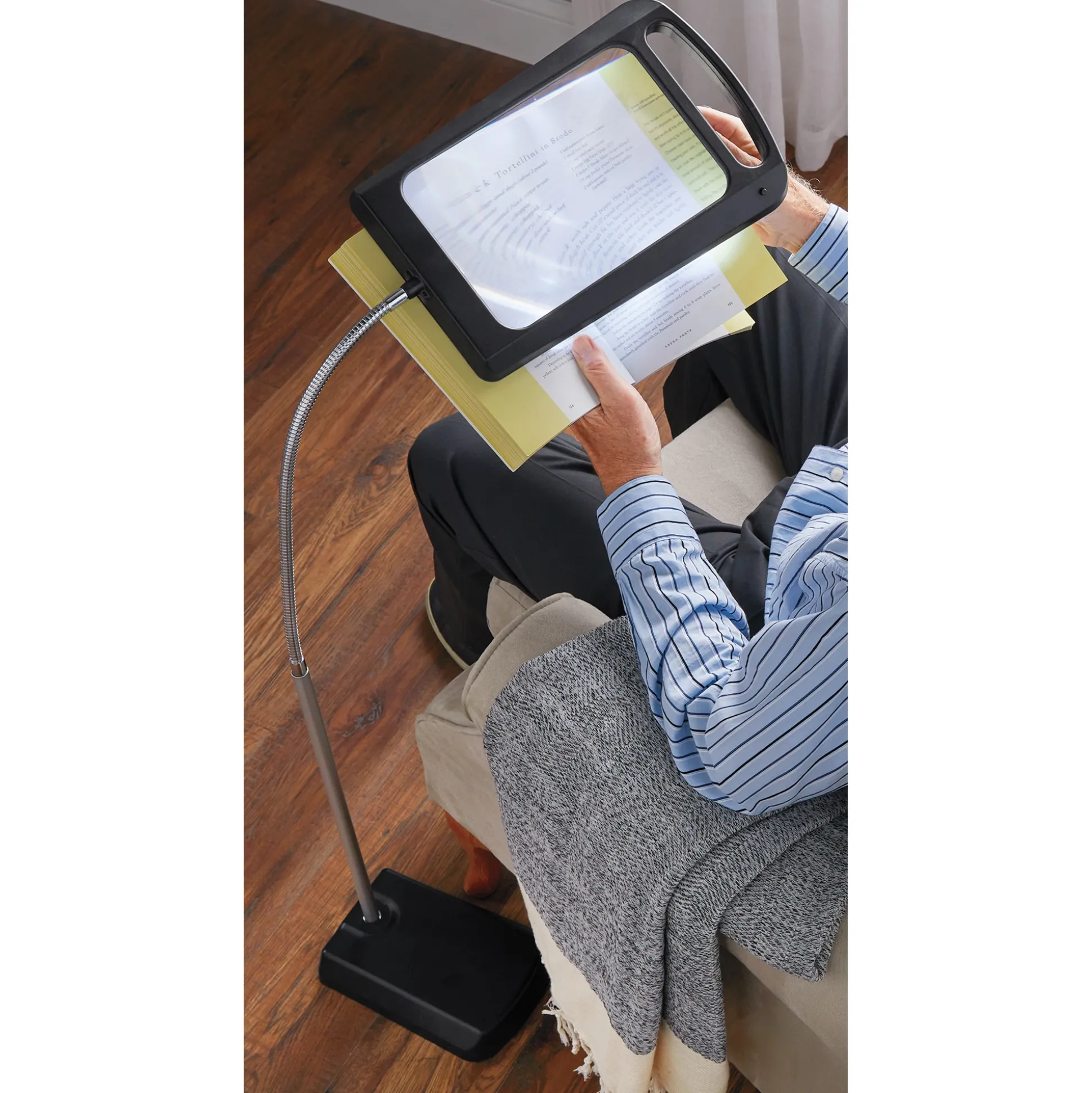 Floor Standing Magnifying Lamp