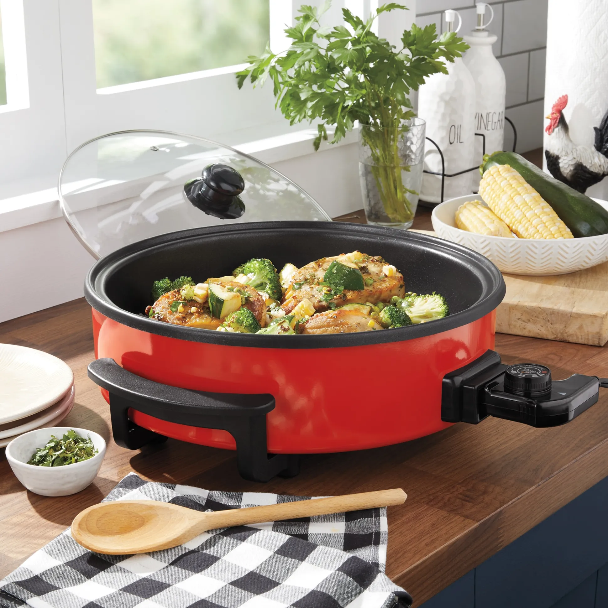 Ginny's 14" Family Skillet