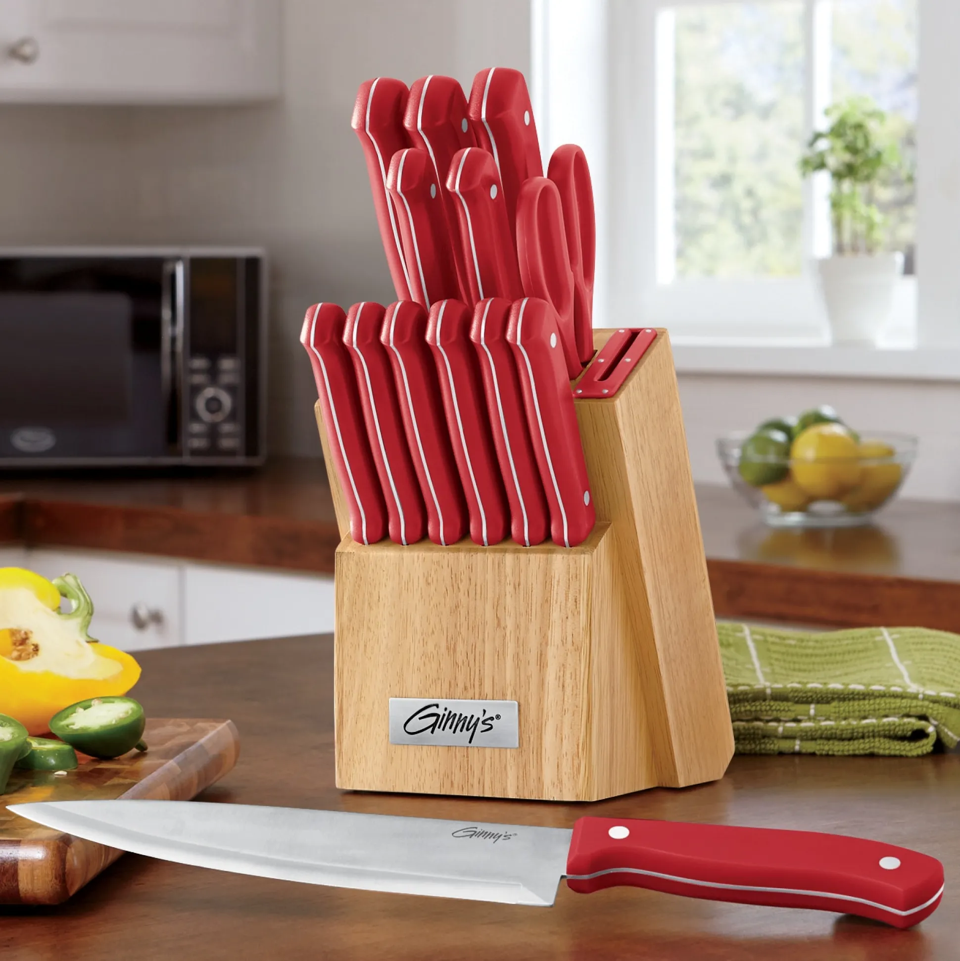 Ginny's 14-Piece Cutlery Knife Block with Sharpener