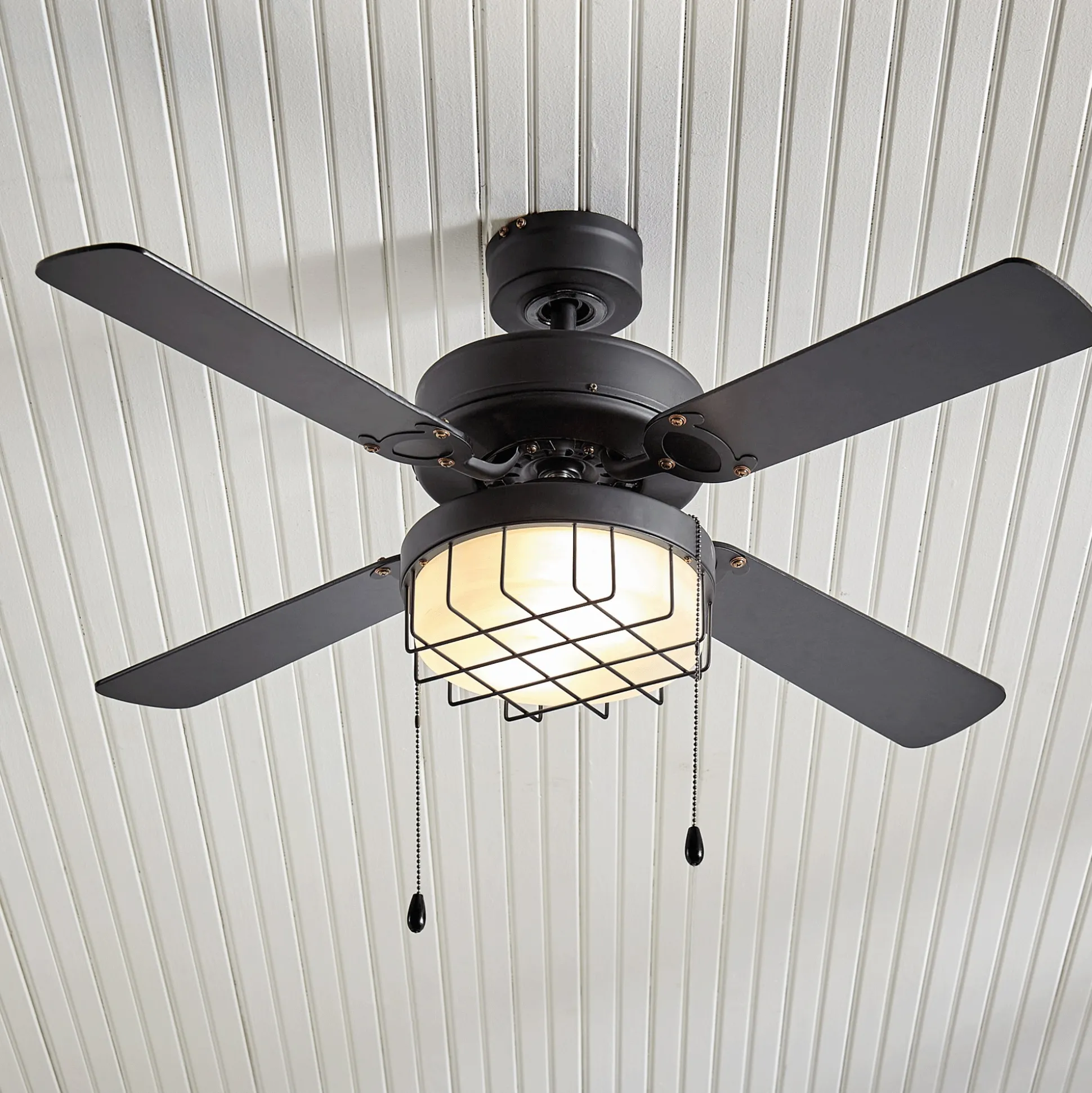 Indoor/Outdoor Bowen Ceiling Fan