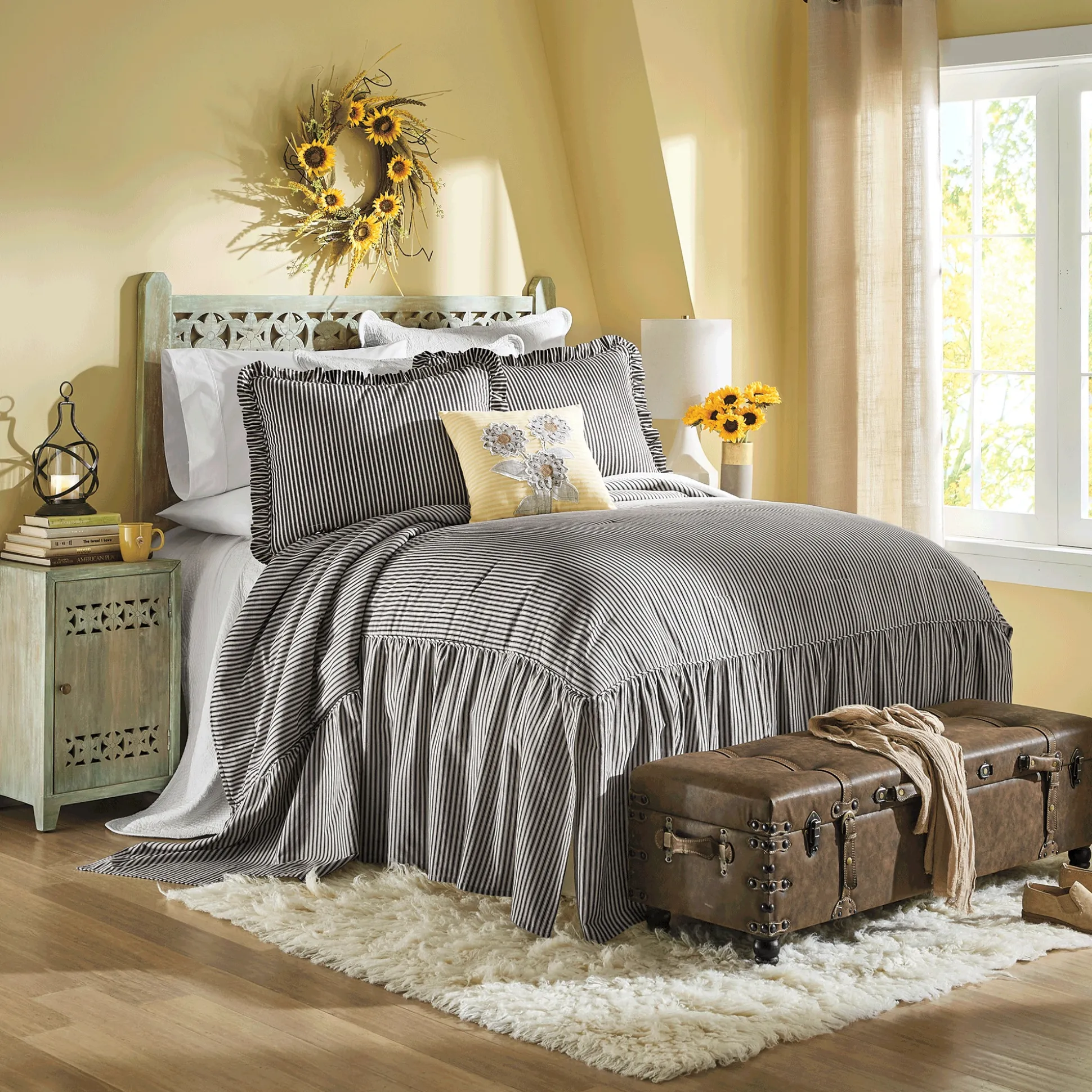 Iona Weathered Nightstand