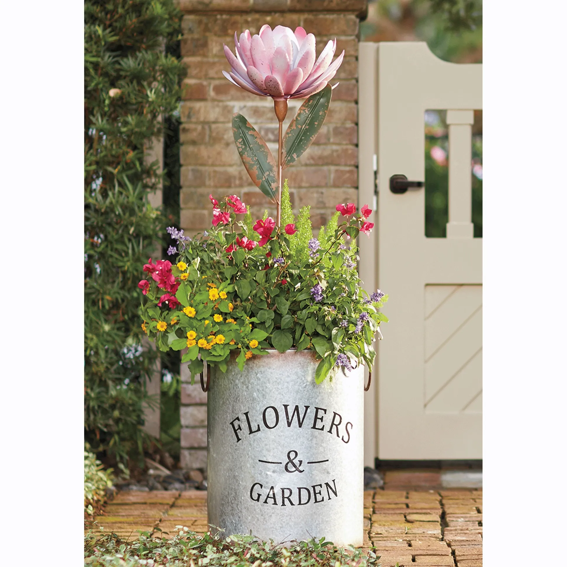 King Protea Garden Stake