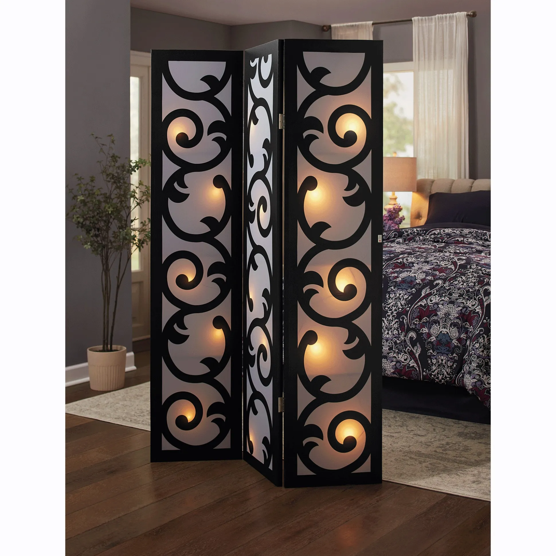 Lau Lit Scroll Room Screen