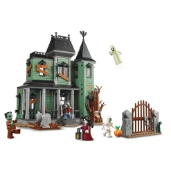 LEGO Creator 3-in-1 Haunted Mansion