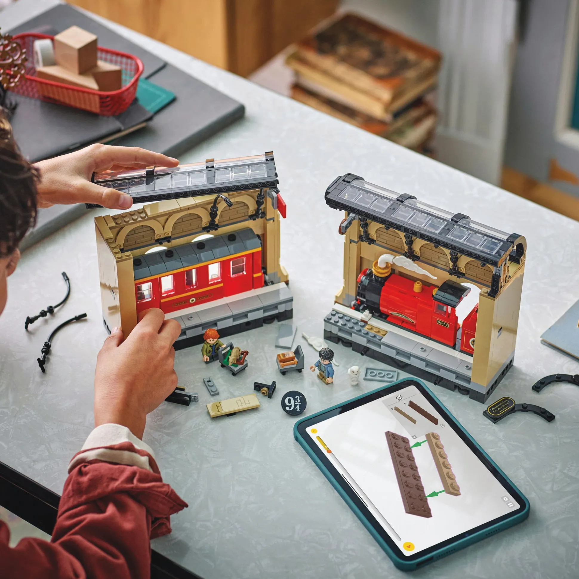 LEGO Harry Potter Book Nook: Hogwarts Express