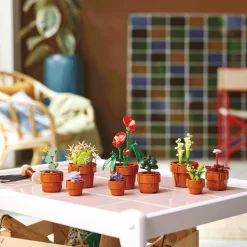 LEGO Icons Tiny Plants