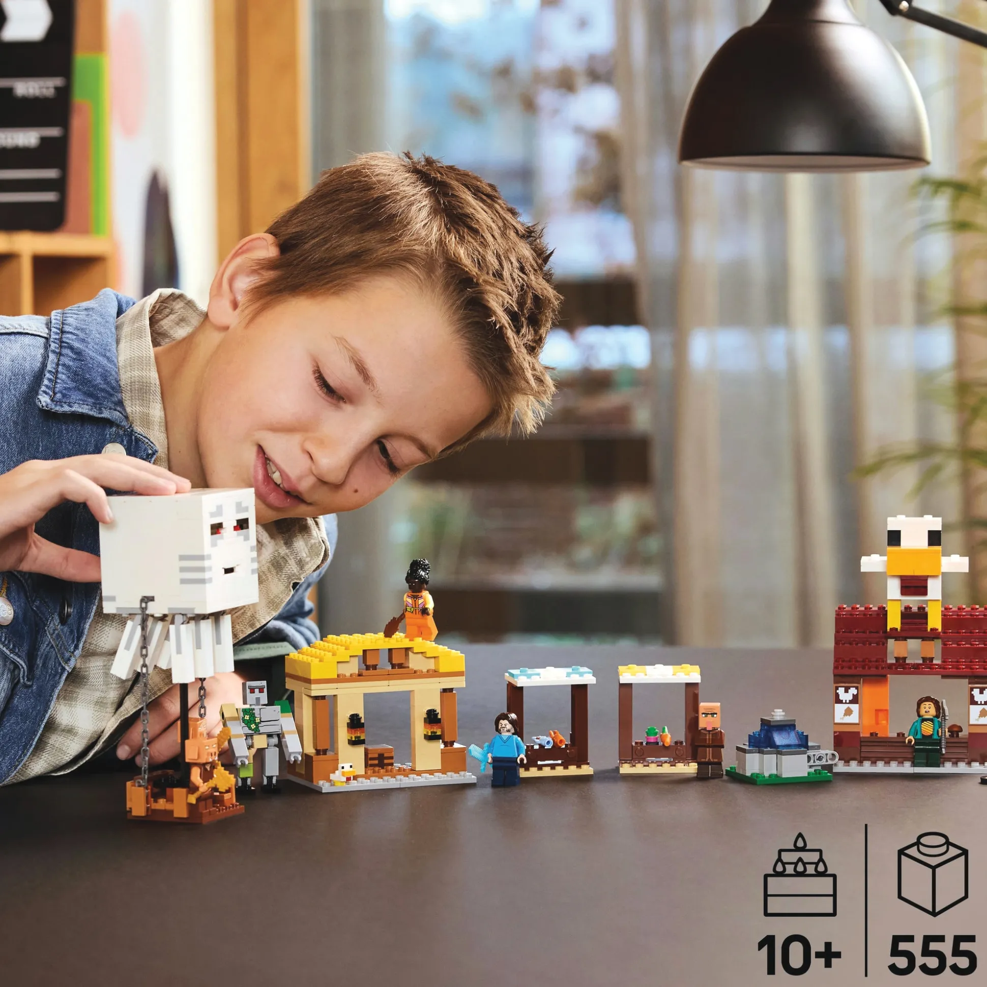 LEGO Minecraft The Ghast Balloon Village Attack
