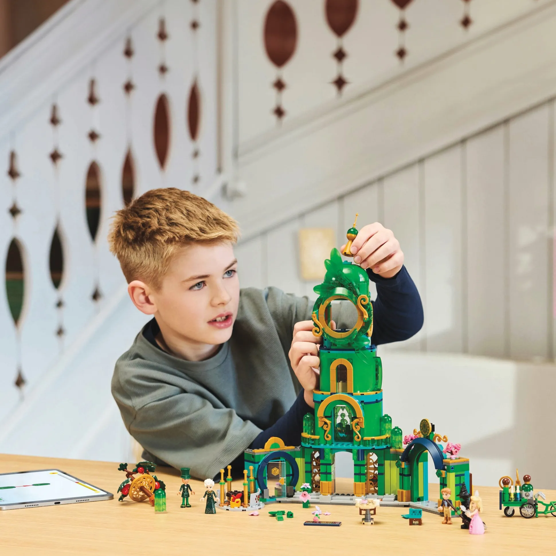 LEGO Wicked Welcome To Emerald City