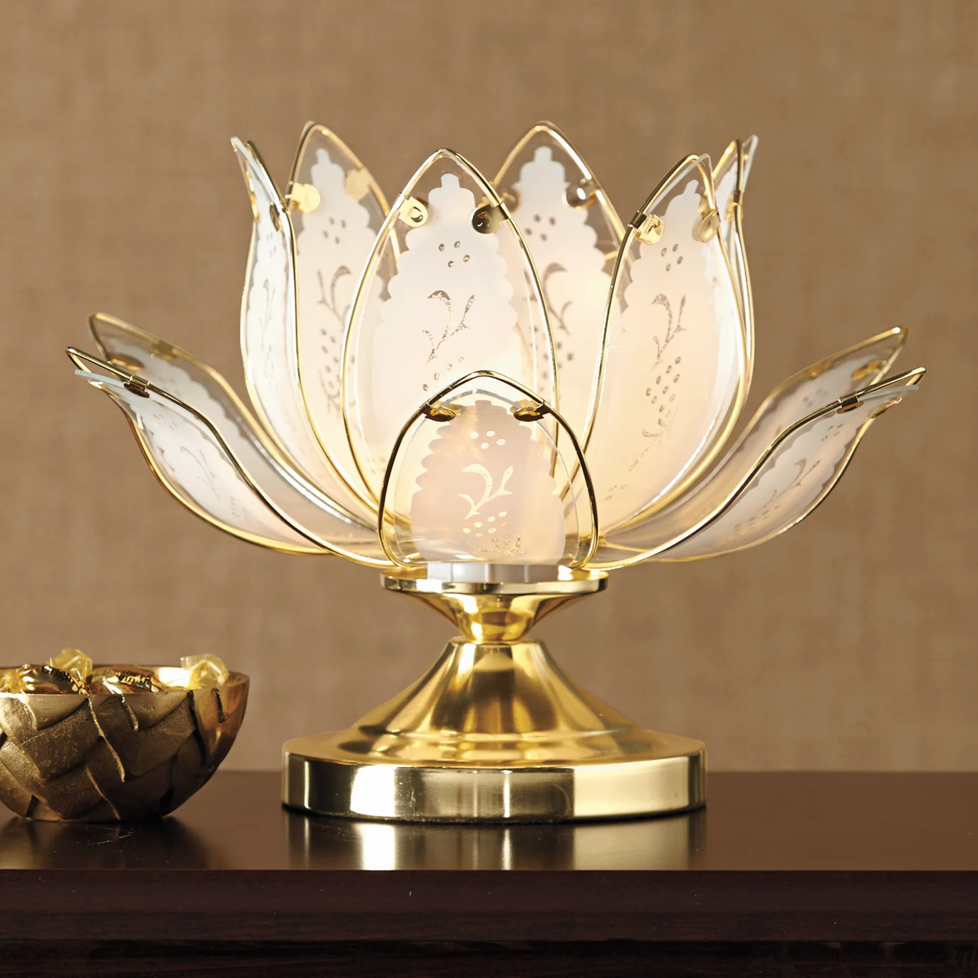 Lotus Touch Lamp