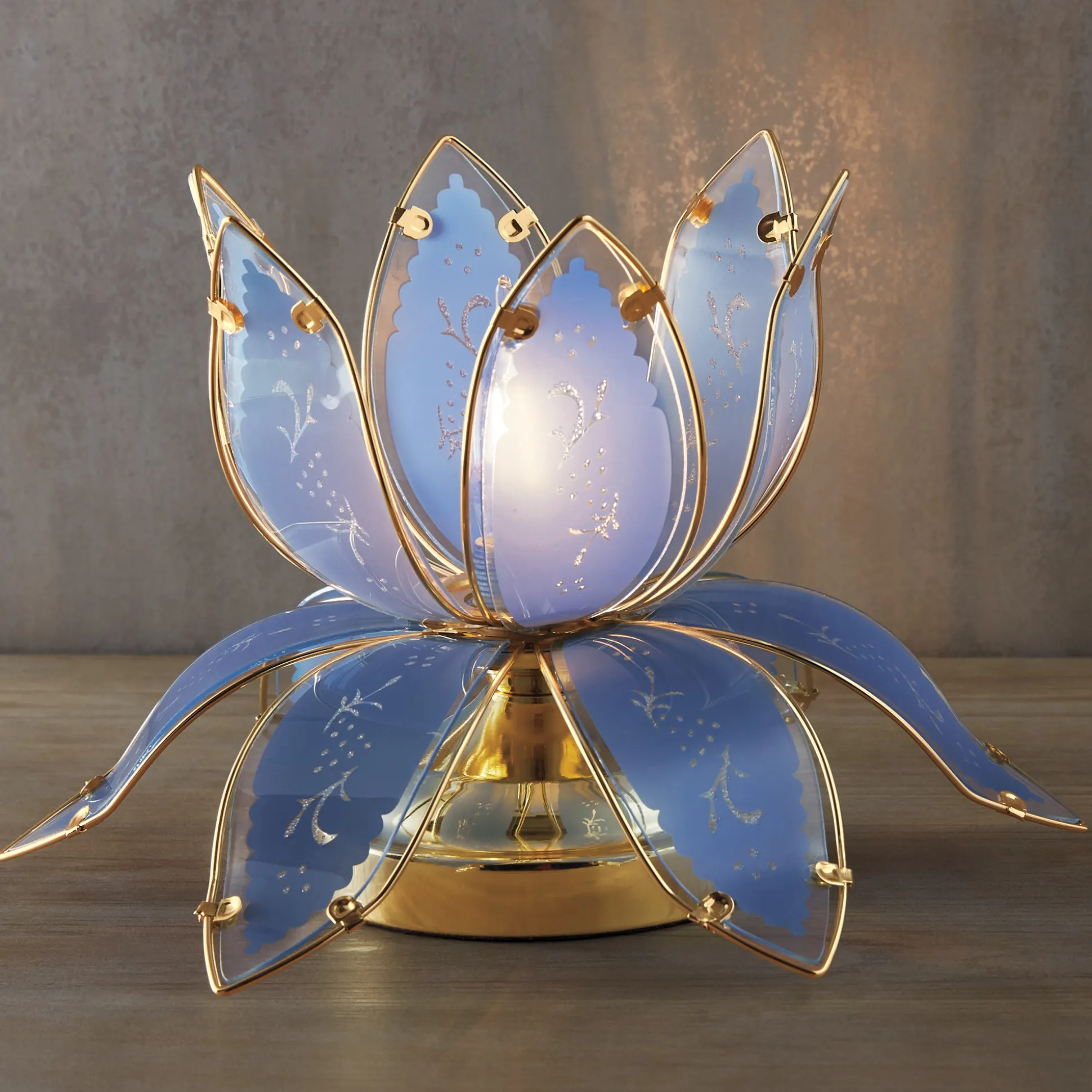 Lotus Touch Lamp
