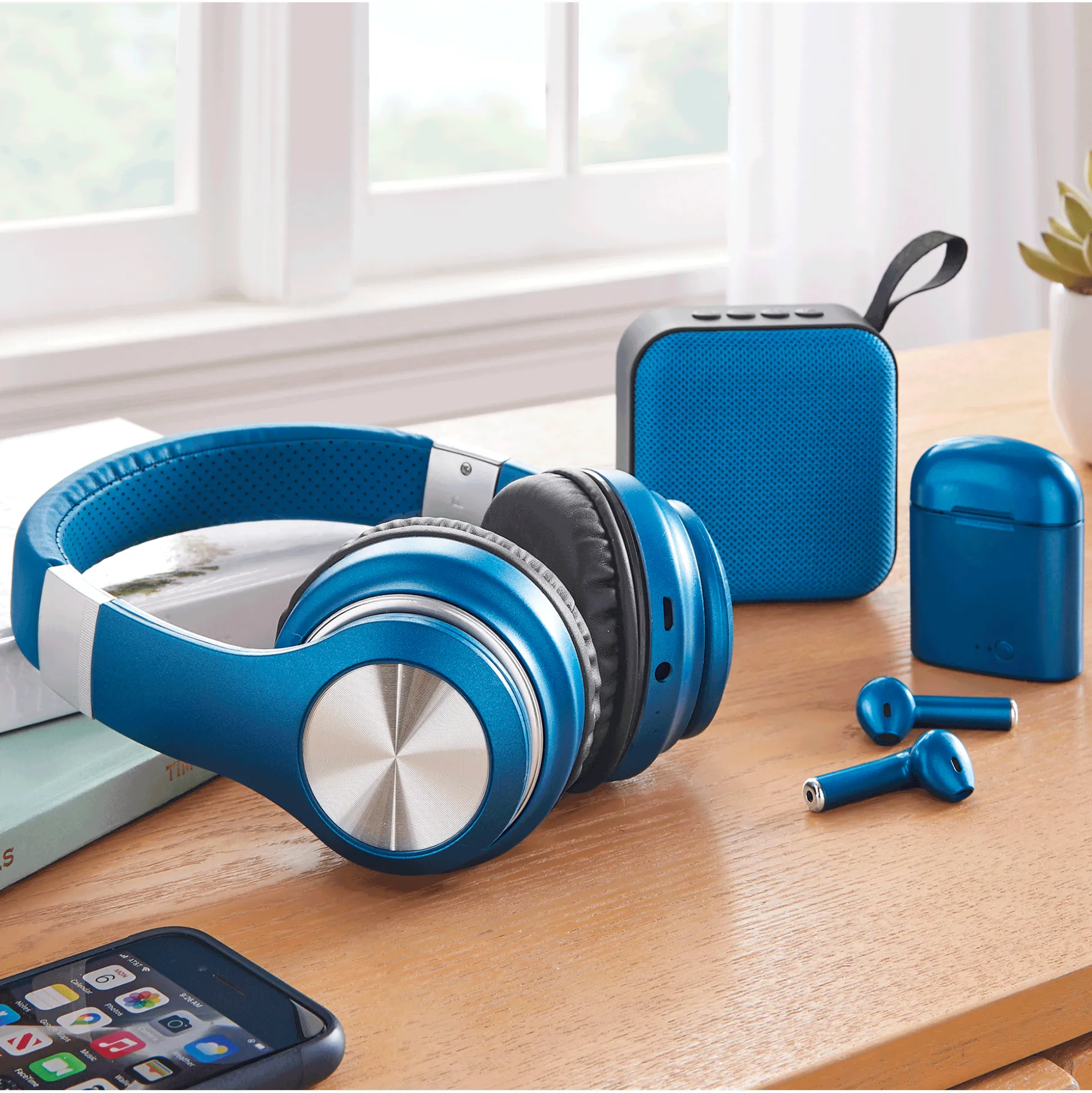 Magnavox Headphone/Speaker/Earbud Bundle