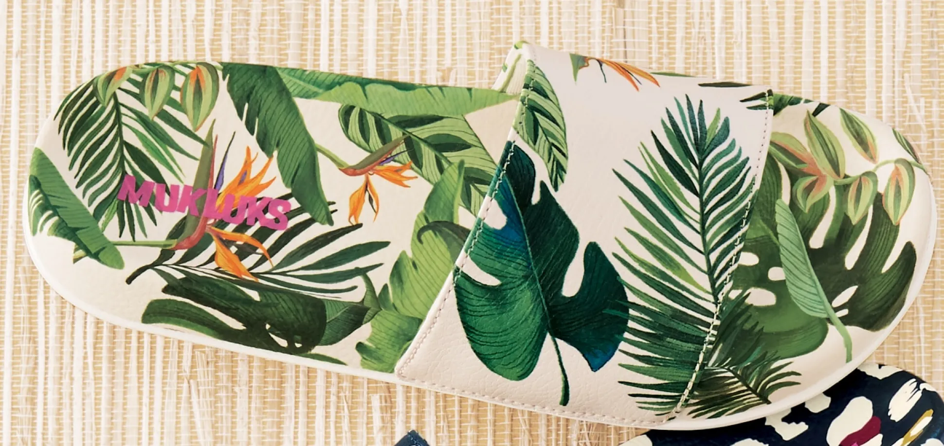 MUK LUKS Pool Party Printed Slide