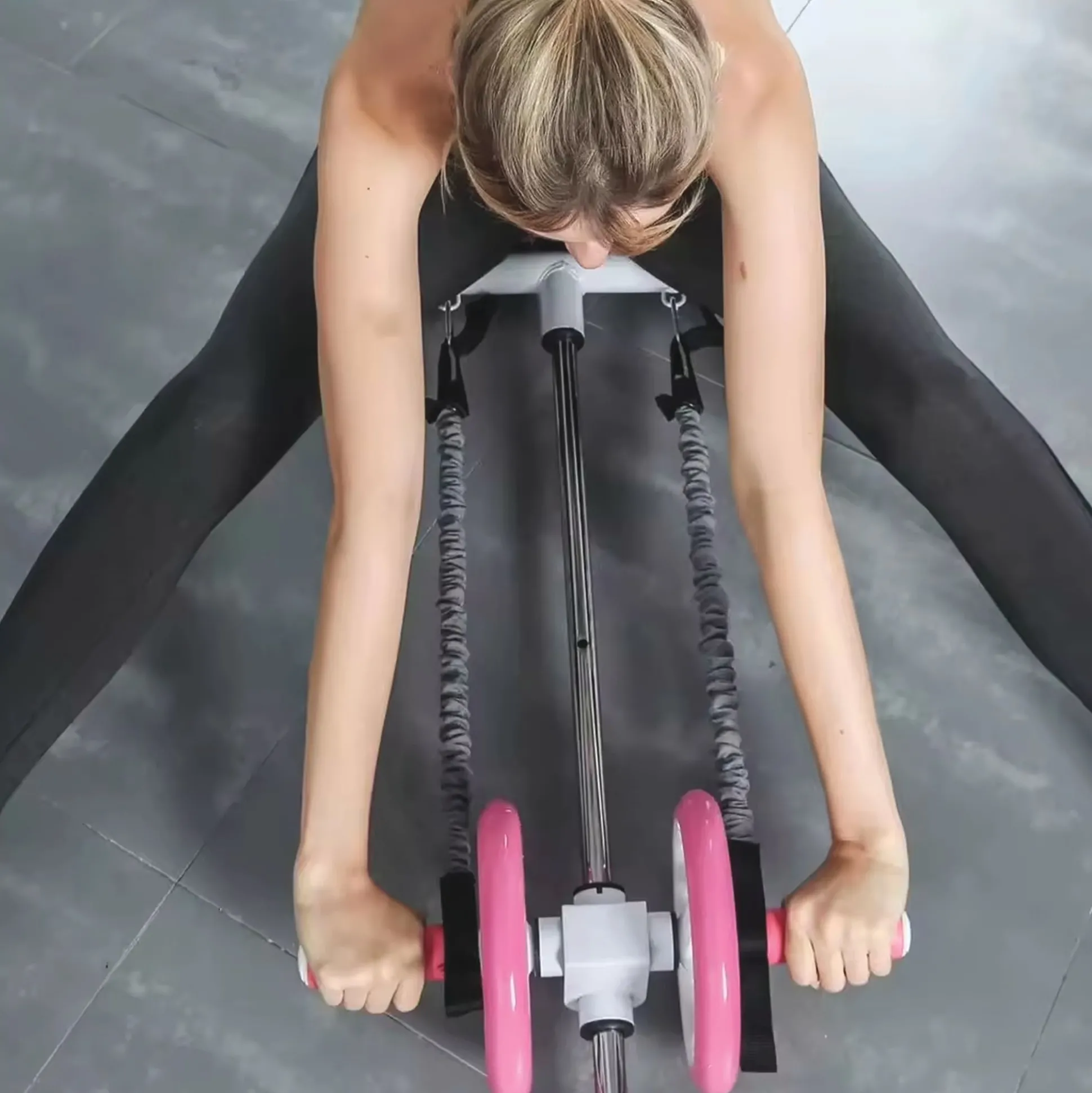 Multi-Use Power Roller with Resistance Rope