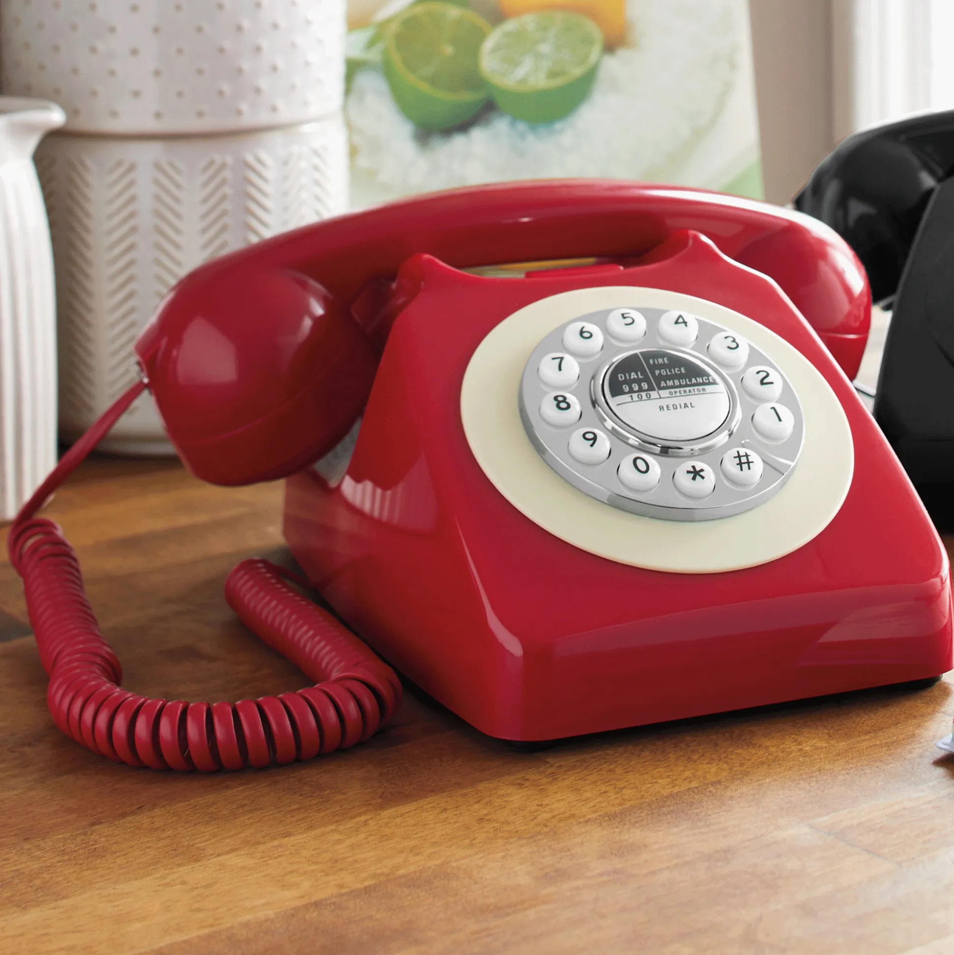 Novelty Retro-Style Phone