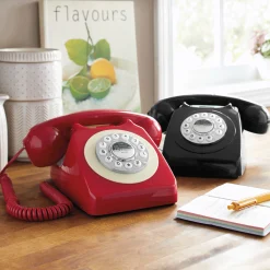 Novelty Retro-Style Phone
