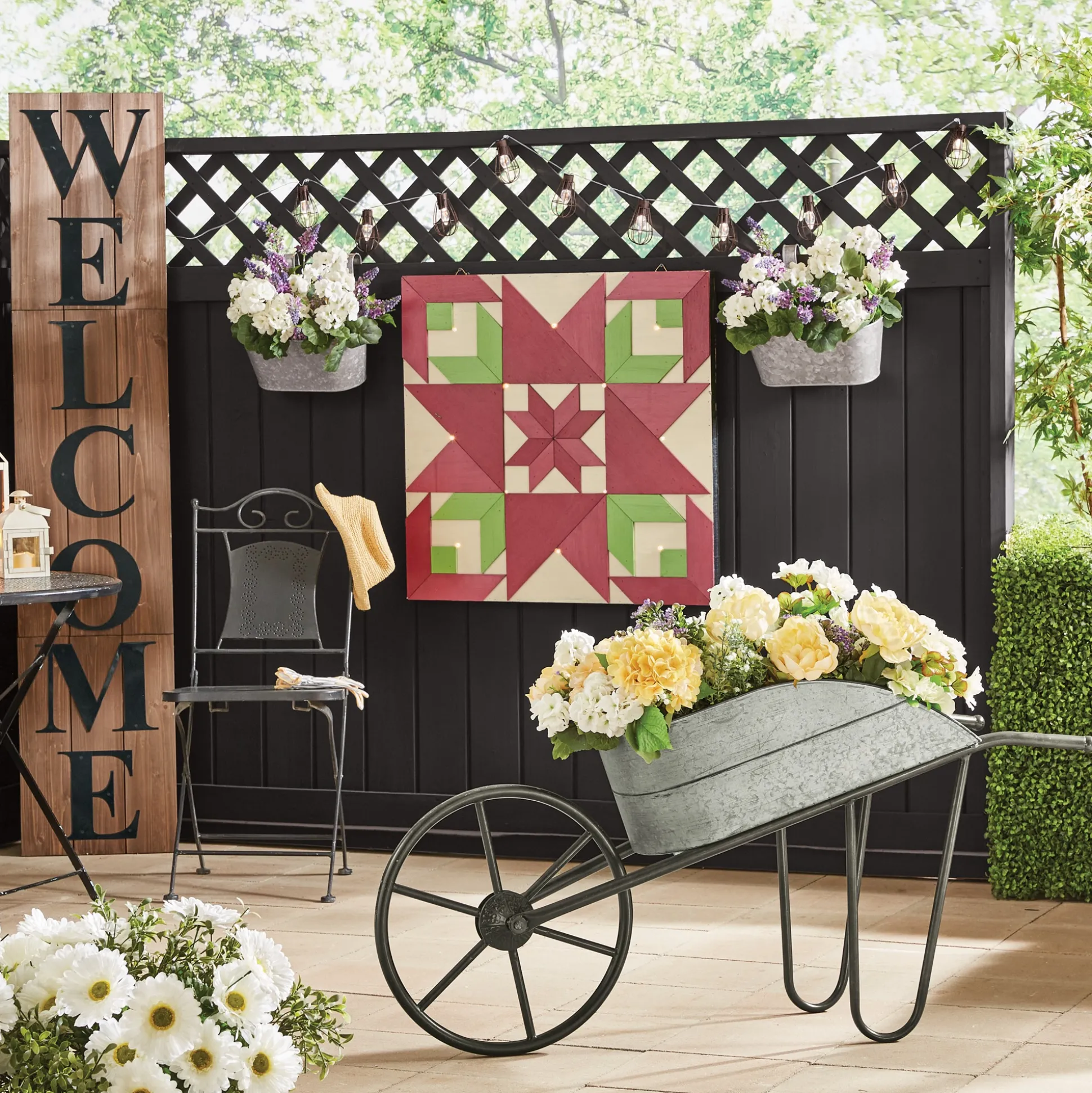Outdoor Lit Barn Quilt Art