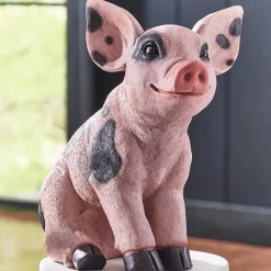 Petey Pig Statue