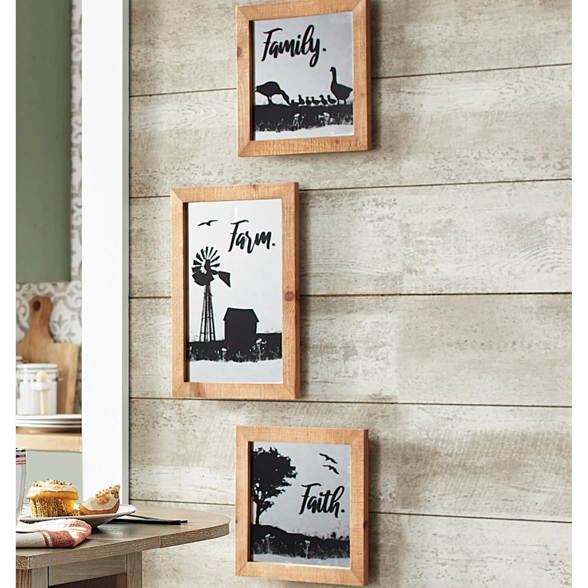 3-Piece Farmhouse Decorative Wall Mirror Set