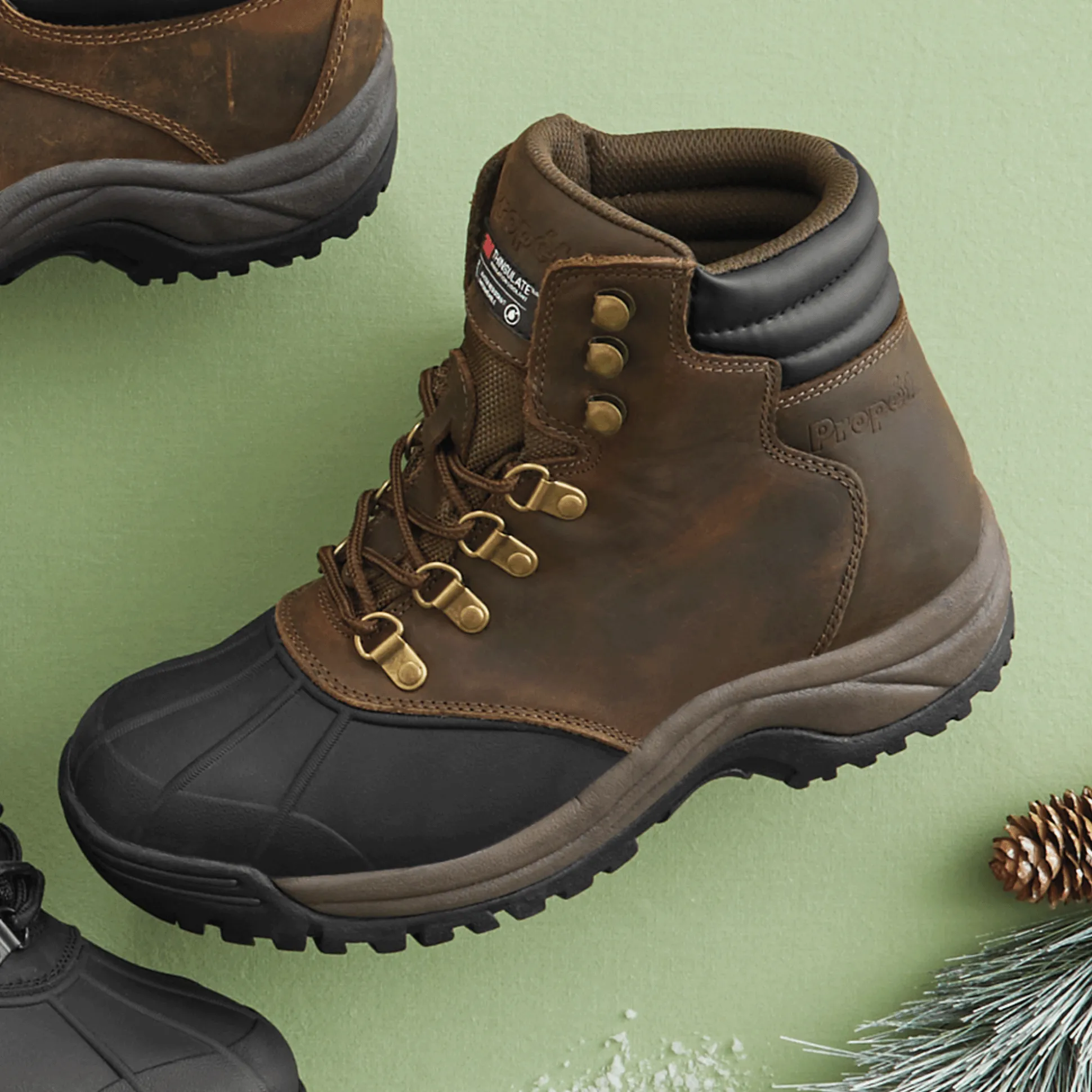 Propet Menís Blizzard Waterproof Mid-Lace Genuine Leather Boot