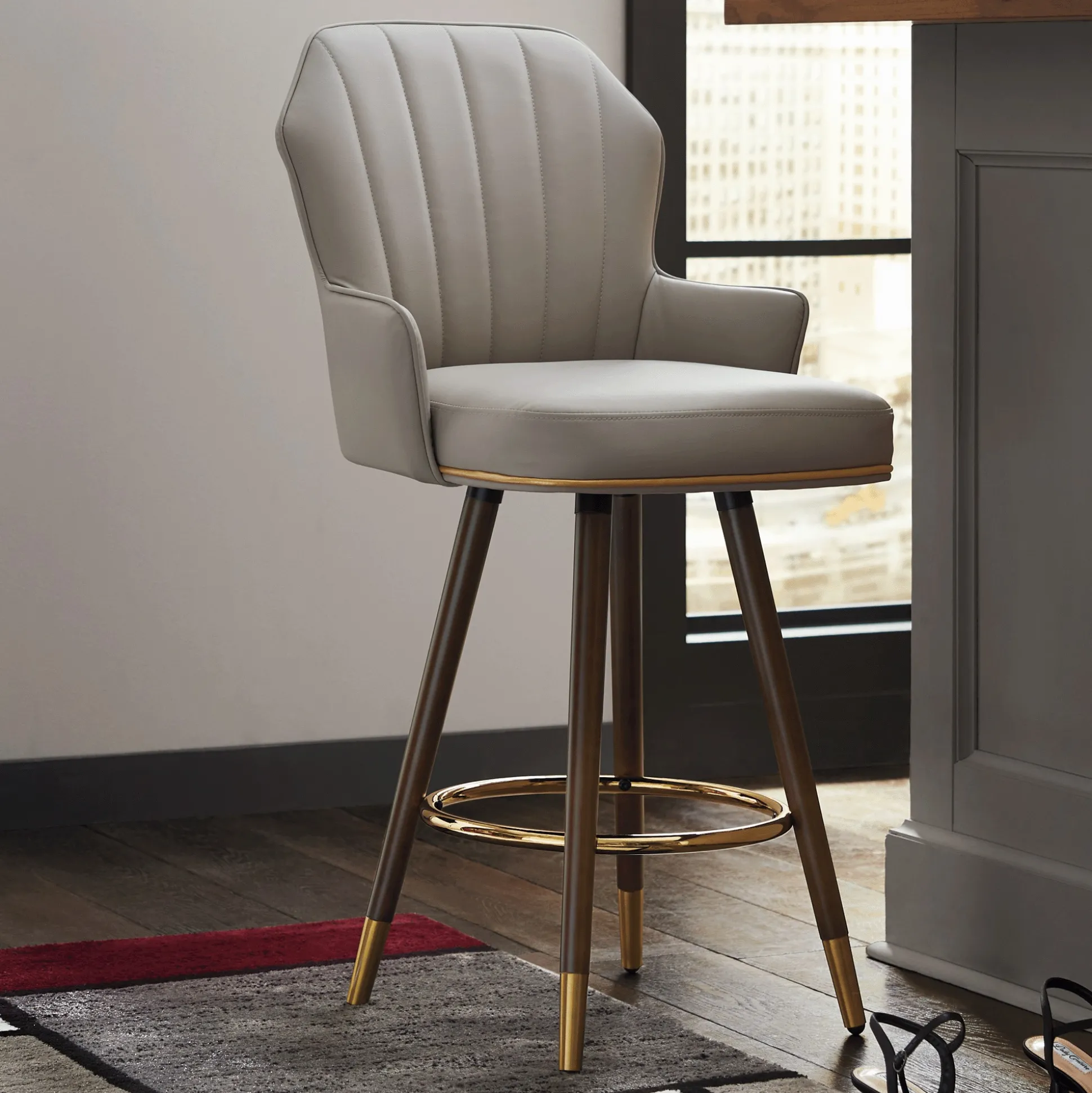 Ravendyn Dining Stool