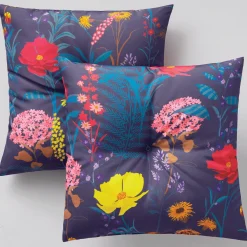 Set of 2 Pillows