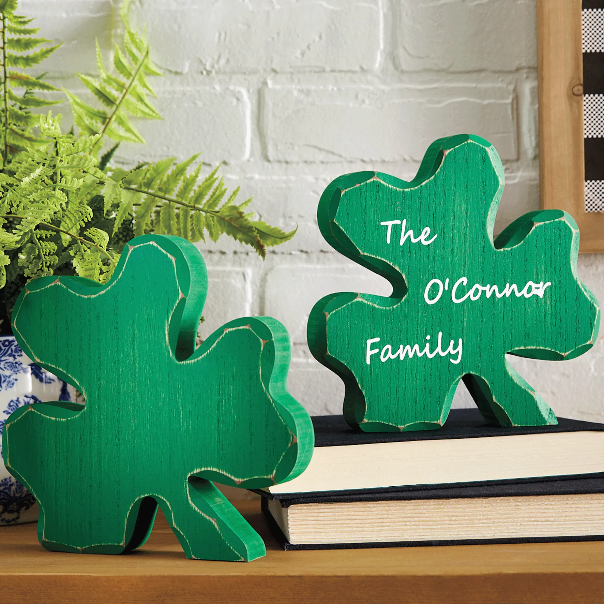 Shamrock Shelf Sitter
