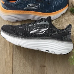 Skechers Men's Max Cushioning Endeavour Kauska Shoe