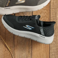 Skechers Men's Slip-Ins GOWalk Flex Hands-Free Sneaker
