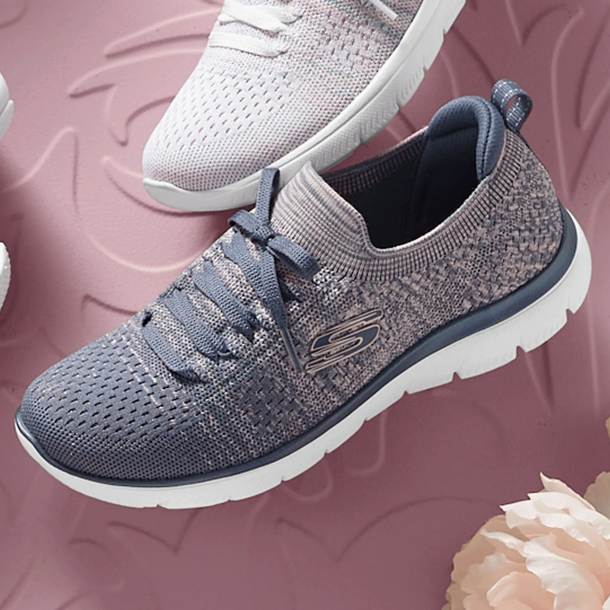 Skechers Women's Summits - Sweet Glow Shoe