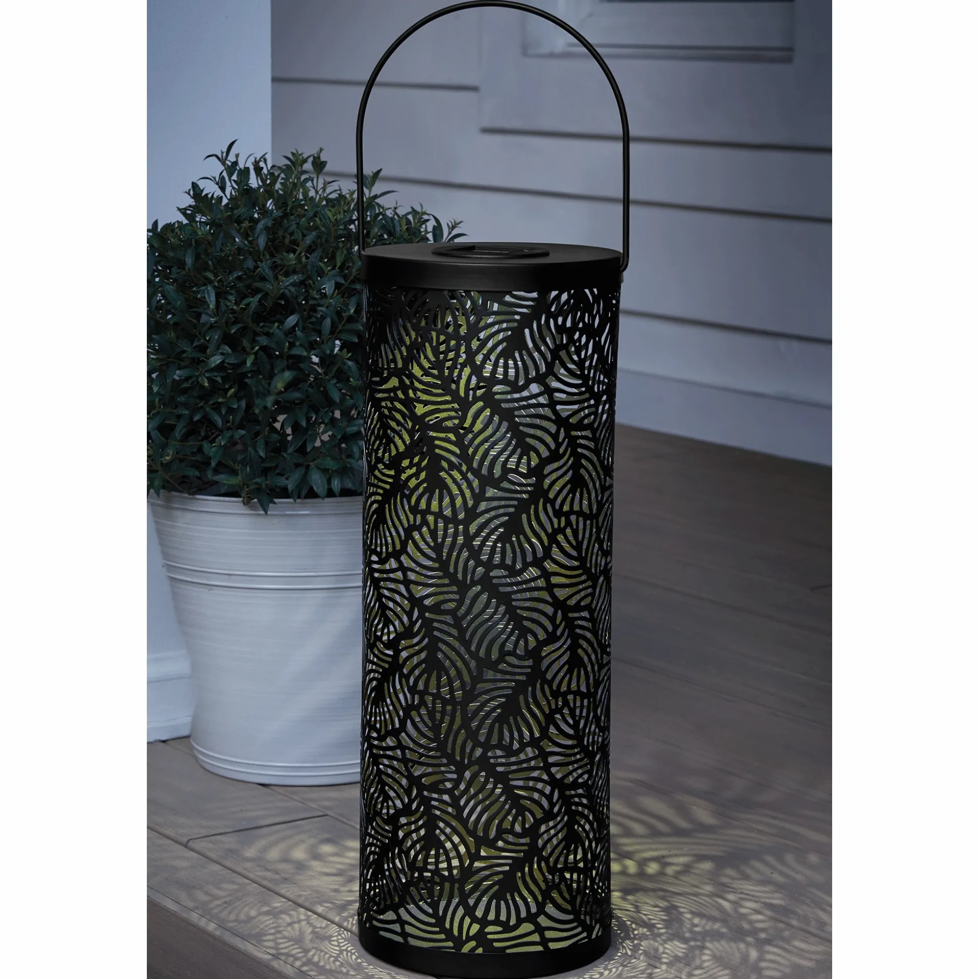 Solar Leaf Reflection Lantern