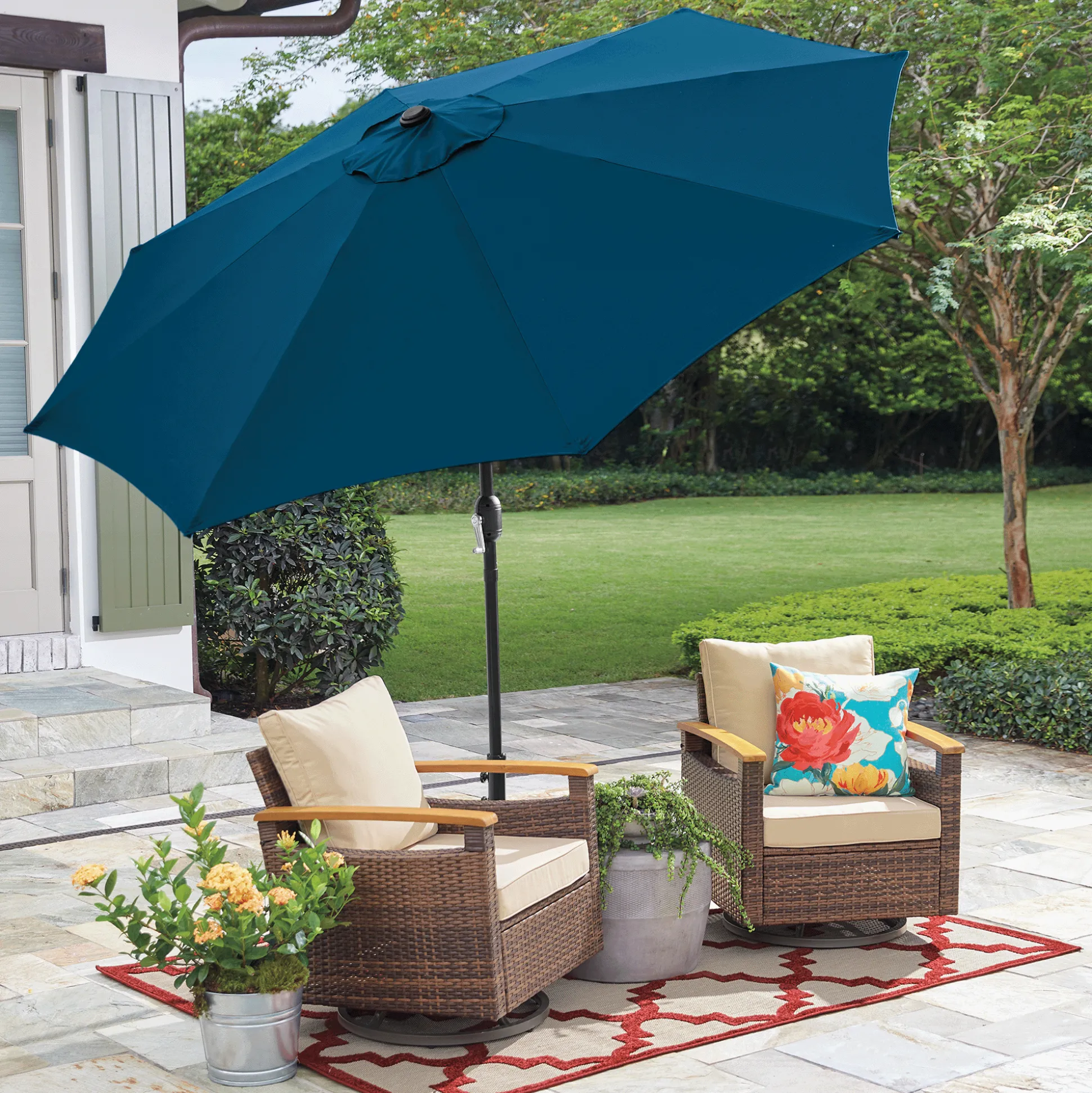 9' Solar Lit Umbrella