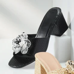 Woven 3-D Floral Slide